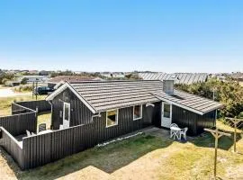 Gorgeous Home In Thisted With Wifi