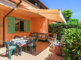 Awesome Apartment In Marcelli Di Numana