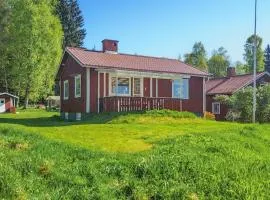 Stunning Home In Leksand With Kitchen