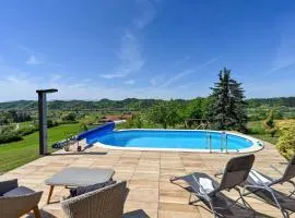 3 Bedroom Stunning Home In Mace