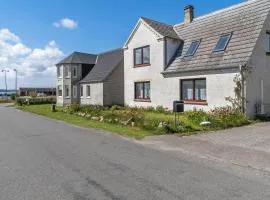 3 Bedroom Awesome Home In Fejø