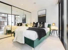 VAQUAY Soho In Docklands