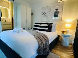 Stylish tiny home in Melton west