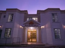 Oasis Boutique House