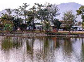 Regal Hetauda Resort Pvt Ltd, hotel v destinaci Heṭauḍā