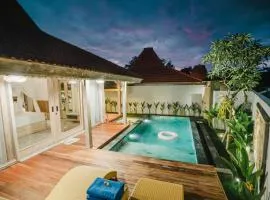 Lungid Sari Uluwatu