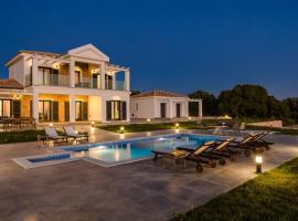The Ionian Sea & Sunset View Villa: Minia şehrinde bir otel