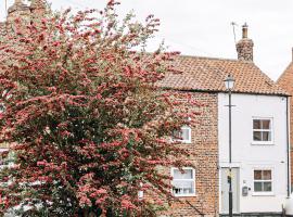 NEW Thirsk Stays - Herriot's Hideaway, hotel with parking in Thirsk