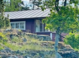 5 person holiday home in NYNÄSHAMN-By Traum, hotell i Nynäshamn