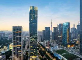UrCove by Hyatt Guangzhou Canton Tower Exhibition Center-Registration Counter and Free Shuttle Bus Available during Canton Fair Period