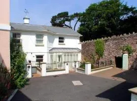 Sunnyhill Mews