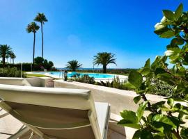 Unique Seafront Luxury House by Ten properties, hotell i San Bartolomé