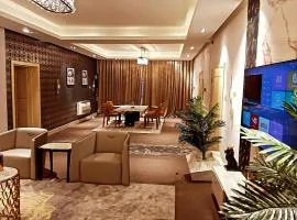 Sujimoto Residences MacDonald