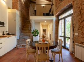 Cal Simon- Casa a Montserrat, chal&eacute; em Collbat&oacute;