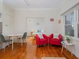 Newcastle Nook - Convenient Comforts in the CBD