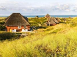 Meerblickhaus-Hoppe-mit-Panoramabank-auf-Sylt, βίλα σε Hörnum