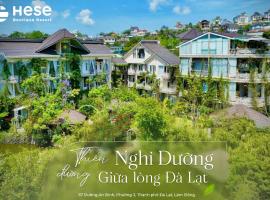 Hese Dalat Boutique Resort, hotel perto de Lago Tuyen Lam, Da Lat