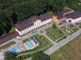 VitaPark Sonyachnyy Provans, Hotel in Sataniw