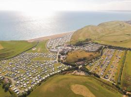 Freshwater Beach Holiday Park, hotel with pools in Burton Bradstock