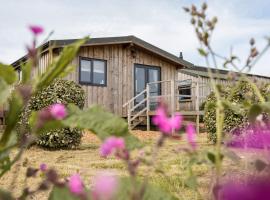 East Chalet At Tapnell Farm, hotel a Yarmouth
