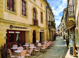 Logis Hôtel Le Boudoir, hotel v destinaci Belvès