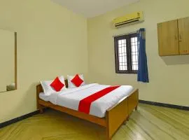 OYO Flagship Yazhini Rooms