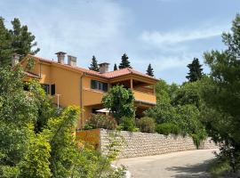 Villa Avantura, feriebolig ved stranden i Starigrad-Paklenica