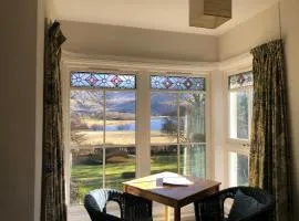 Trigonos - Peaceful Lakeside B&B and Retreat in Eryri National Park