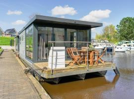 Family Oasis: Houseboat near Giethoorn, alojamiento en un barco en Zwartsluis