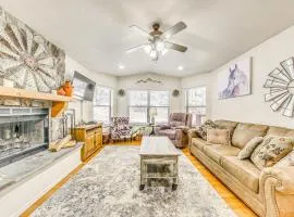 Ruidoso Cabin Rental with Hot Tub Near Midtown!