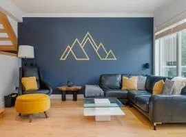 4BR Townhome with Garage & Mountain Views by Harmony Whistler