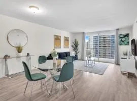 Brickell Key Gem: Stylish 1-Bed W/ Free Parking