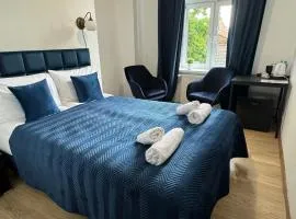 IRIS Aparthotel