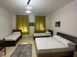 Dej Villa