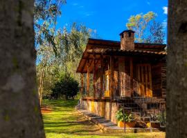 Suite Cabaña Cantodeagua-Jacuzzi: Villa de Leyva'da bir tatil evi