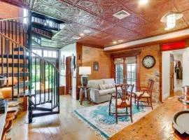 Downtown Essex Apartment - Steps to River!