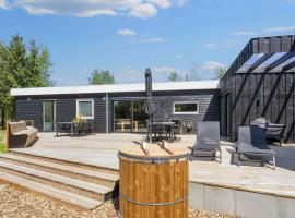 5 star holiday home in Øster Assels-By Traum, hotel i Øster Assels