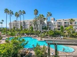 Oceanview Retreat - Steps to the Beach, Heated Pool, walk everywhere
