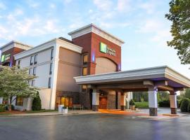 Holiday Inn Express Burlington by IHG, hotel v destinaci Burlington