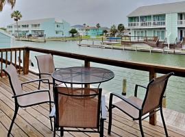 Changes In Attitudes, apartment sa Rockport