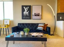 Beautiful Home in LA - Parking 10 Min To Cedars