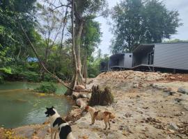 Riverhill khaoyai homesyay, villa in Pong Talong