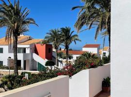 Lujo en Menorca, Ciutadella, piscina, padel, aparcamiento, хотел в Са Калета