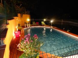 Gite Chez Rosalie, Hotel in Grazac