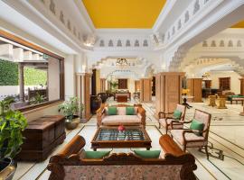 V Sarovar Portico MI Road Jaipur, hotel Sansar Chandra Road környékén Dzsaipurban