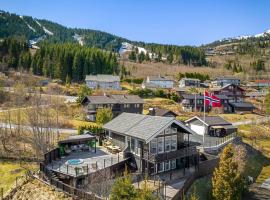 Familieresort i Bavallen, ξενοδοχείο σε Skulestadmo