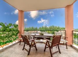 3rd floor apartment