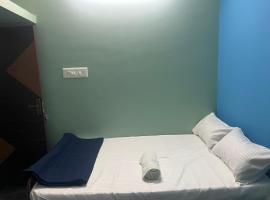 PANMOZHI RESIDENCY Home stay, hotel em Tiruvannamalai