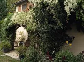 Gîte des Cèdres Ferienwohnung à Ameugny Taizé Cluny