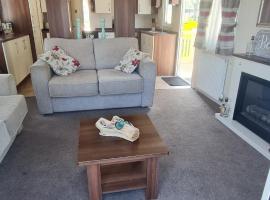 Hoburne Devon Bay Gorgeous 2 bed static caravan with decking, glamping site in Paignton